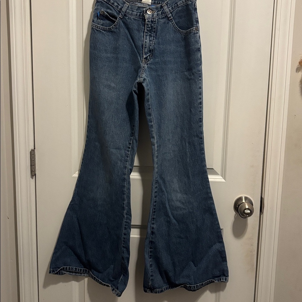 Delias bell bottom flares
